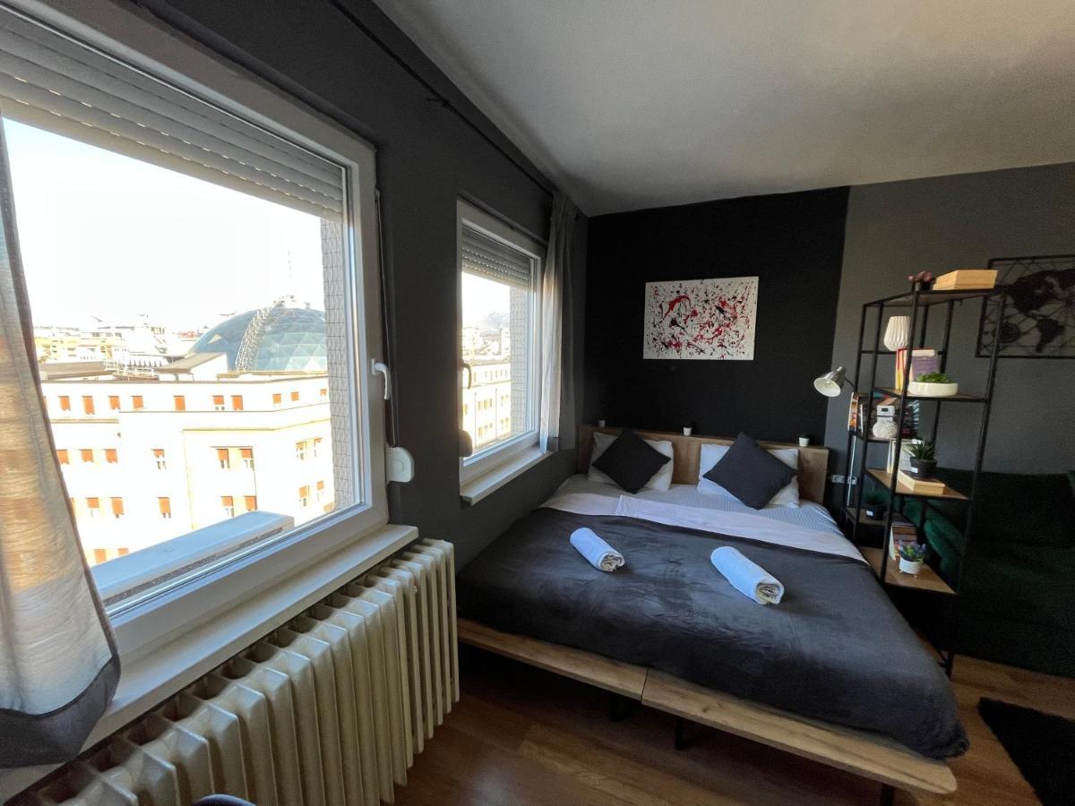 Mickitos City Center Apartment Skopje Eksteriør billede